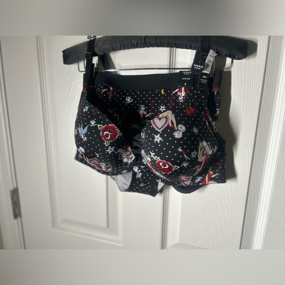 TORRID BUNDLE BRA SALE‼️ - Picture 12 of 16